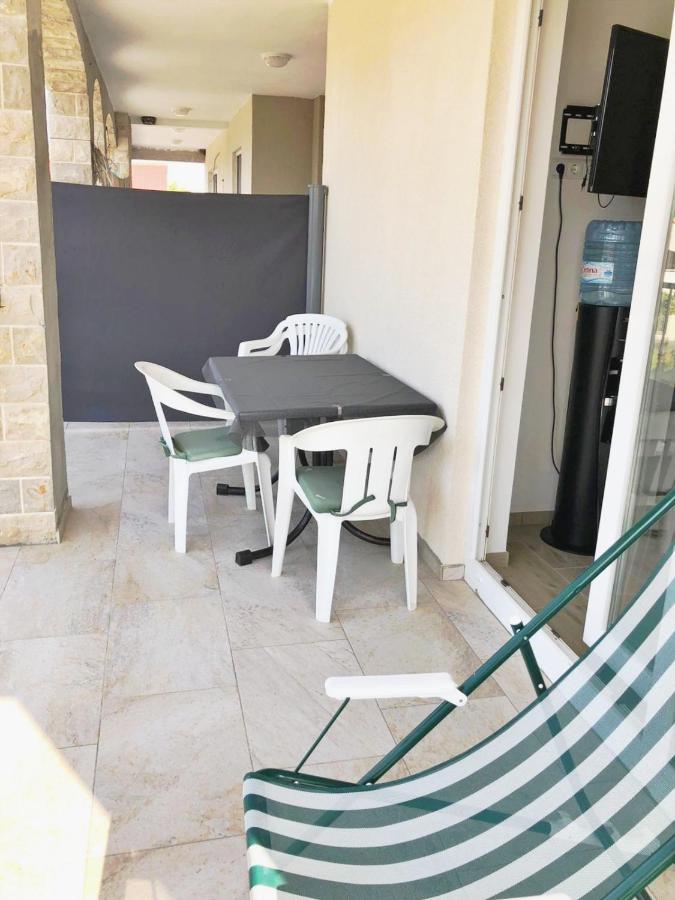 ויר Apartmani Solis מראה חיצוני תמונה