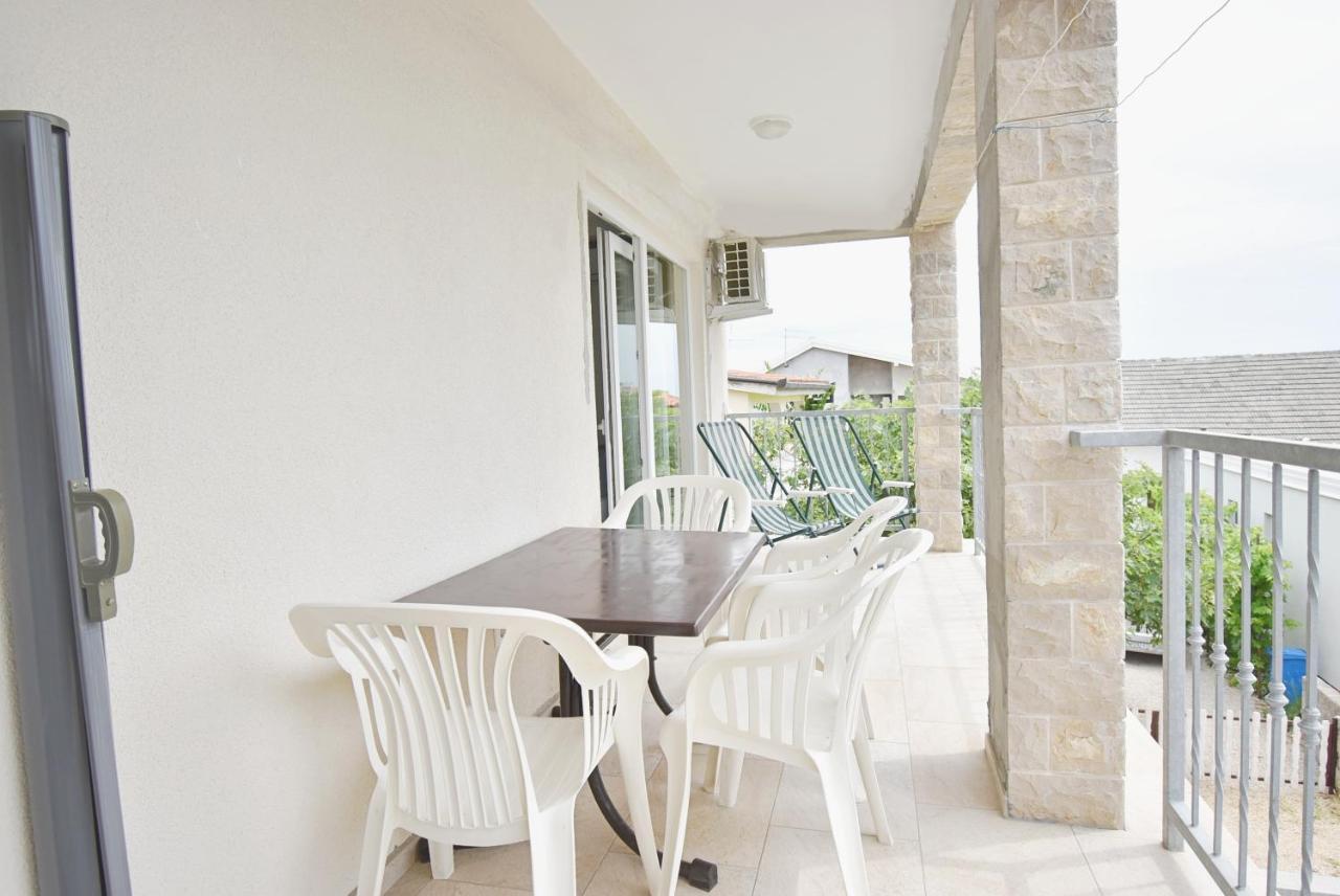 ויר Apartmani Solis מראה חיצוני תמונה
